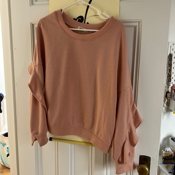 Beautiful ruffle sweater blush M - Picture 1 of 5